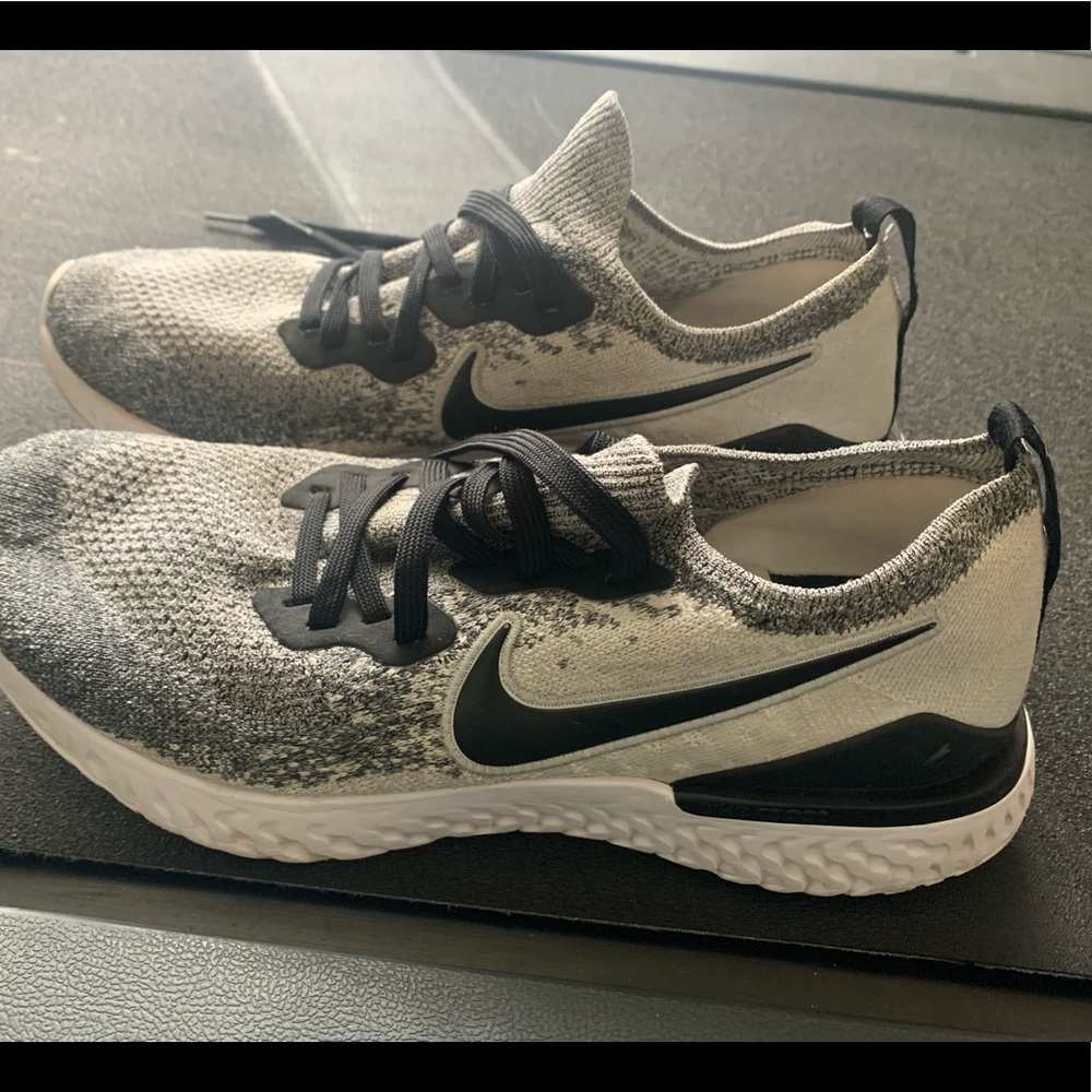 Men’s Nike Epic React Running Sneakers,gently worn